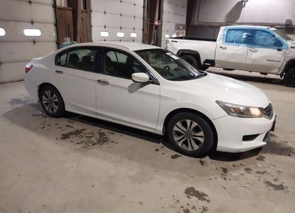 Raport pojazdu dla VIN 1HGCR2F39FA158762 - Obraz 1