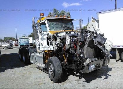 Fahrzeugbericht für VIN 1XPTD40XXED227121 – Bild 1