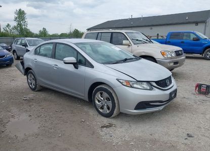 Raport pojazdu dla VIN 19XFB2F52FE116304 - Obraz 1