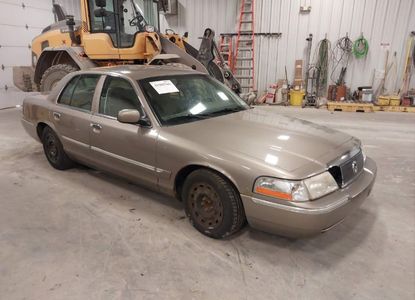 Vehicle Report for VIN 2MEFM74W04X618043 - Image 1