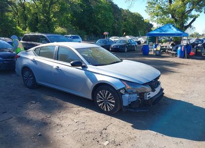 Vehicle Report for VIN 1N4BL4DW1RN359417 - Image 1