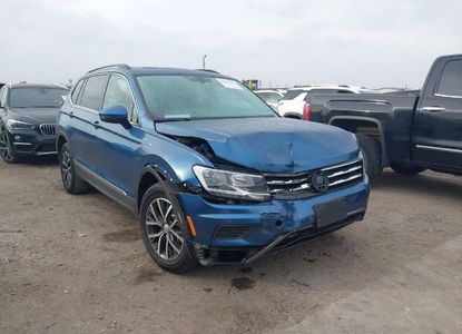 Informe del vehículo para VIN 3VV3B7AX7LM057732 - Imagen 1