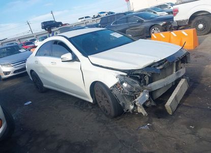 Informe del vehículo para VIN WDDSJ4EBXFN244635 - Imagen 1