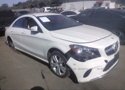 Informe del vehículo para VIN WDDSJ4EBXHN423907 - Imagen 1