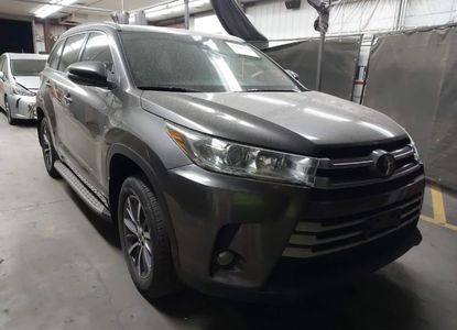 Vehicle Report for VIN 5TDKZRFH3HS514644 - Image 1