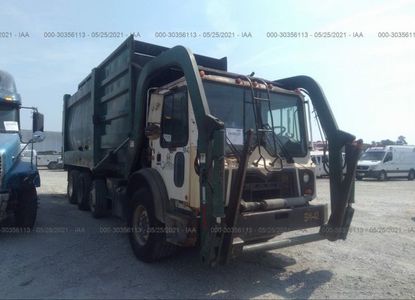 تقرير المركبة لـ VIN 1M2AV02C9GM013566 - الصورة 1