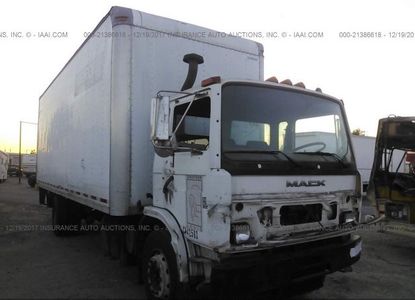 Informe del vehículo para VIN VG6M116A6YB203460 - Imagen 1