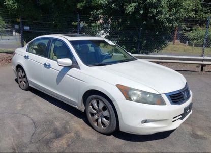 تقرير المركبة لـ VIN 1HGCP36708A042612 - الصورة 1