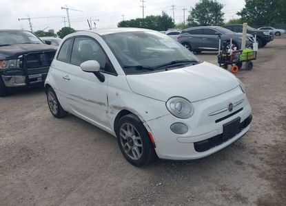 Informe del vehículo para VIN 3C3CFFAR0FT523160 - Imagen 1