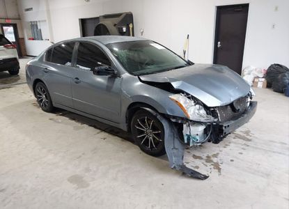 Vehicle Report for VIN 1N4AL2AP6AN441256 - Image 1