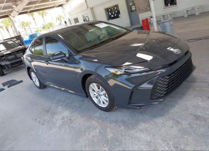 Vehicle Report for VIN 4T1DAACK0SU003425 - Image 1