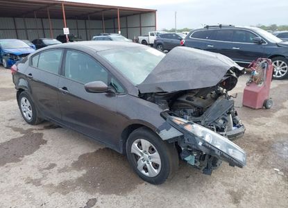 Raport pojazdu dla VIN 3KPFK4A75JE221688 - Obraz 1