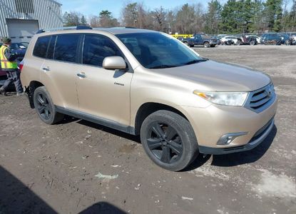 Vehicle Report for VIN 5TDDK3EH8DS233509 - Image 1