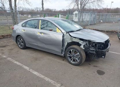 Raport pojazdu dla VIN 3KPF24AD7RE706870 - Obraz 1