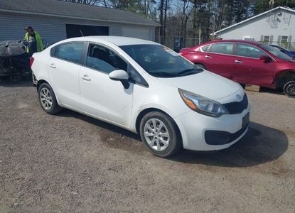 Vehicle Report for VIN KNADM4A37E6332282 - Image 1