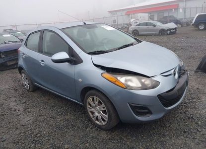 Vehicle Report for VIN JM1DE1KZ0D0167646 - Image 1