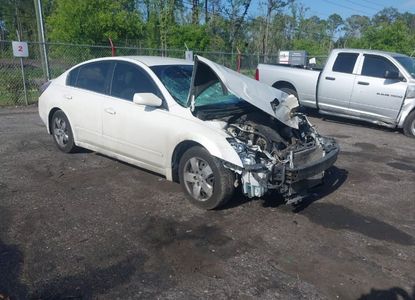 Vehicle Report for VIN 1N4AL21E38N458105 - Image 1