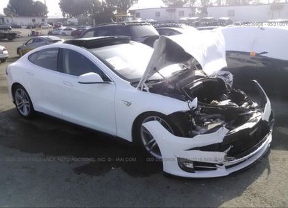 Fahrzeugbericht für VIN 5YJSA1DN2DFP16567 – Bild 1