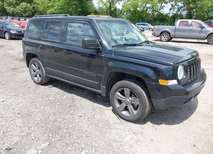 Raport pojazdu dla VIN 1C4NJPBA3HD189751 - Obraz 1