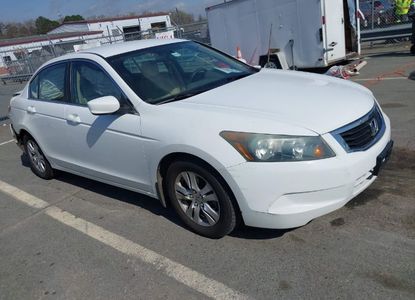 Raport pojazdu dla VIN 1HGCP2F41AA028918 - Obraz 1