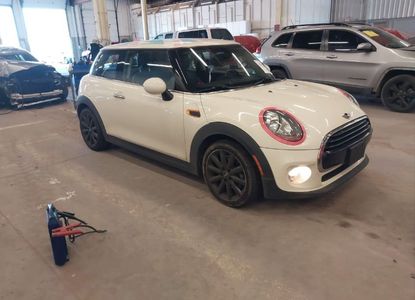 Raport pojazdu dla VIN WMWXP5C59G3B76021 - Obraz 1