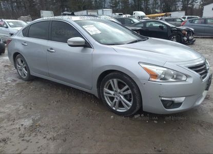 Informe del vehículo para VIN 1N4BL3AP5DC197111 - Imagen 1