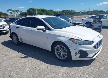 Informe del vehículo para VIN 3FA6P0LU9KR217740 - Imagen 1