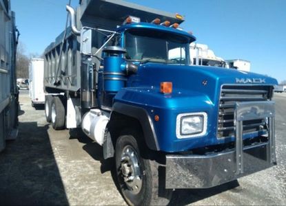 Звіт про транспортний засіб для VIN 1M2P267C3WM036726 – зображення 1