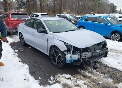 Raport pojazdu dla VIN 1N4BL4CV5RN432829 - Obraz 1