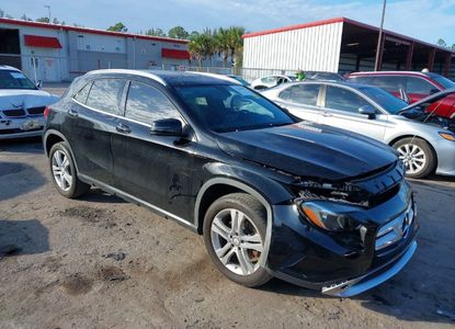 Vehicle Report for VIN WDCTG4EB6HJ352767 - Image 1