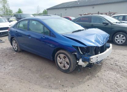 Raport pojazdu dla VIN 19XFB2F54FE014776 - Obraz 1