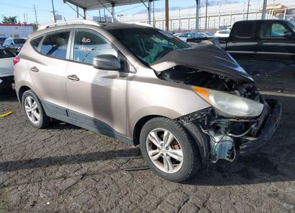 Informe del vehículo para VIN KM8JU3AC8CU515274 - Imagen 1