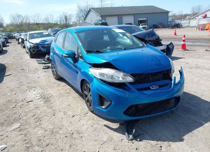 Informe del vehículo para VIN 3FADP4EJ9DM158657 - Imagen 1