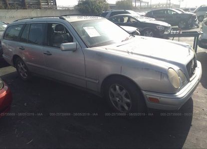 Отчет о транспортном средстве для VIN WDBJH65F1WA529293 - изображение 1