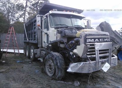 Доклад за превозно средство за VIN 1M2AX13C3CM015693 - Изображение 1