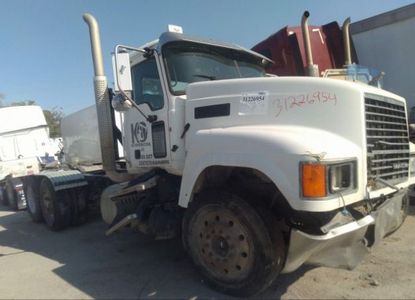 Отчет о транспортном средстве для VIN 1M2AN07Y0FM018884 - изображение 1