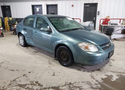 Vehicle Report for VIN 1G1AD5F5XA7106191 - Image 1