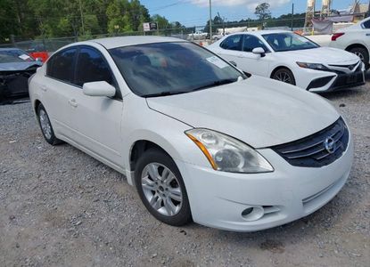 Vehicle Report for VIN 1N4AL2AP3CN579808 - Image 1