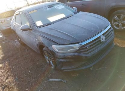 Vehicle Report for VIN 3VWCB7BU0KM262890 - Image 1