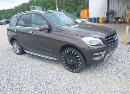 Informe del vehículo para VIN 4JGDA5HB4DA244103 - Imagen 1