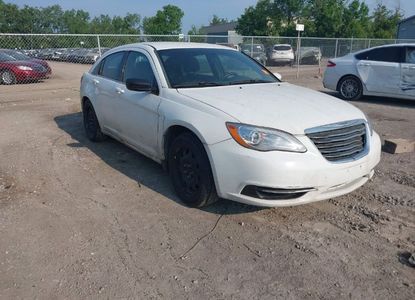 Raport pojazdu dla VIN 1C3CCBAB2DN646993 - Obraz 1