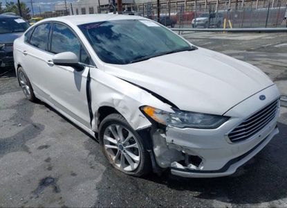 Raport pojazdu dla VIN 3FA6P0LU9LR227928 - Obraz 1