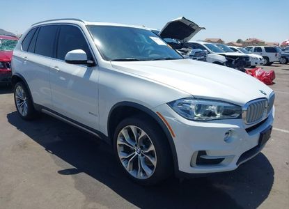 Raport pojazdu dla VIN 5UXKR0C34H0V84238 - Obraz 1