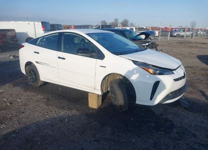 Vehicle Report for VIN JTDL9MFU4N3037305 - Image 1