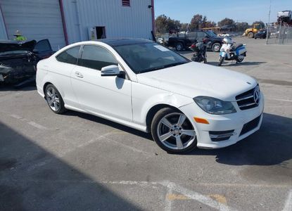 Informe del vehículo para VIN WDDGJ4HB5FG387742 - Imagen 1