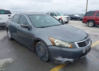 Raport vehicul pentru VIN 1HGCP2F49AA164407 - Imaginea 1