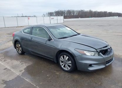 Vehicle Report for VIN 1HGCS1B86CA012119 - Image 1