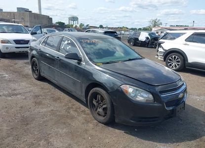 Vehicle Report for VIN 1G1ZB5E09CF323609 - Image 1