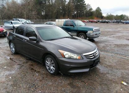 ავტომობილის ანგარიში VIN 1HGCP2F71BA098463 -ისთვის - სურათი 1