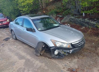 Raport pojazdu dla VIN 1HGCP3F86BA025944 - Obraz 1